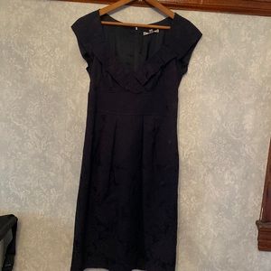 Nanette Lepore Black Dress size 2 - 15”W x 38”L - Jacquard print  - Stunning!